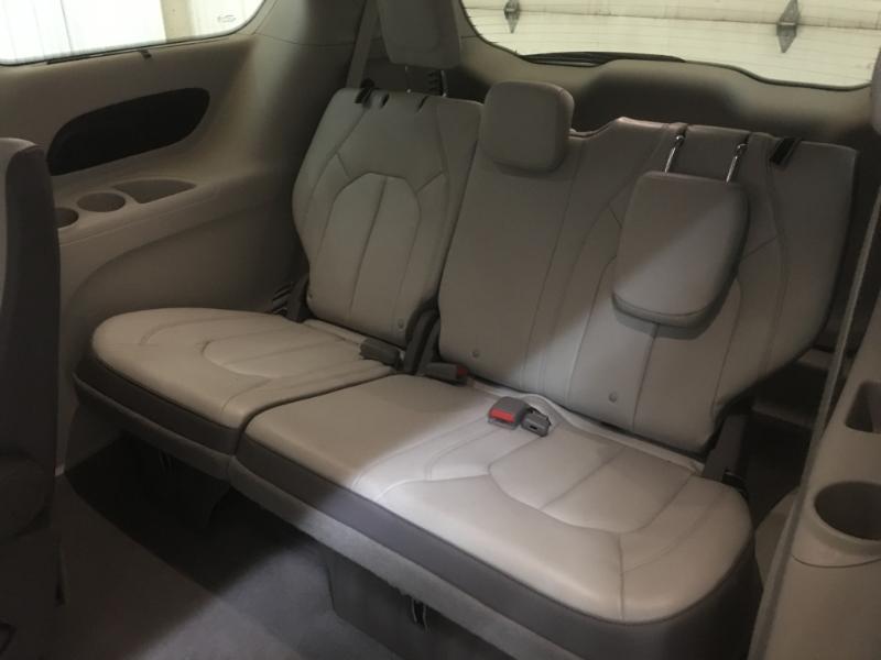 Chrysler Pacifica  2017 Chrysler Pacifica  2017