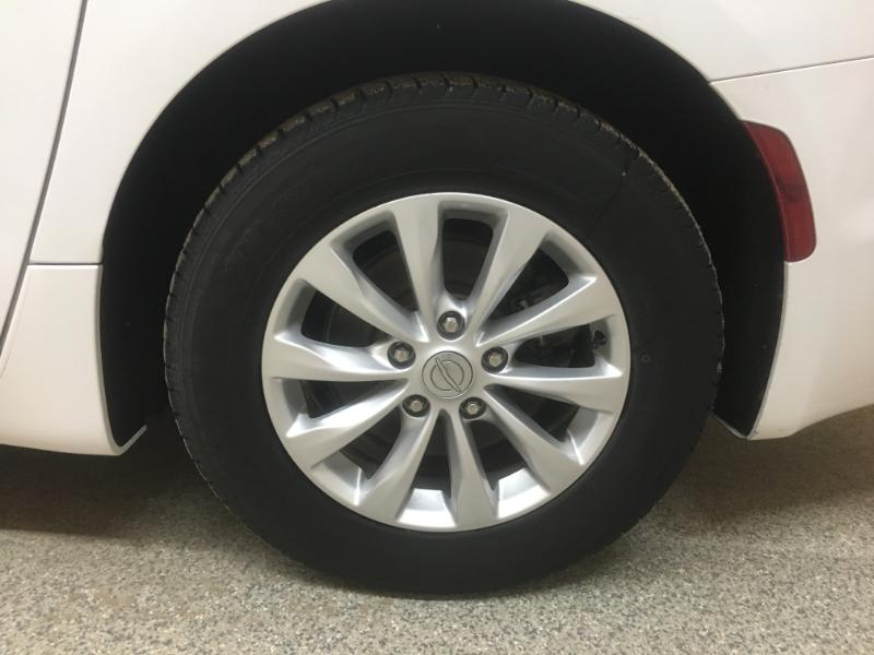 Chrysler Pacifica  2017 Chrysler Pacifica  2017