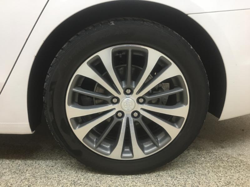Buick LaCrosse  2018 Buick LaCrosse  2018