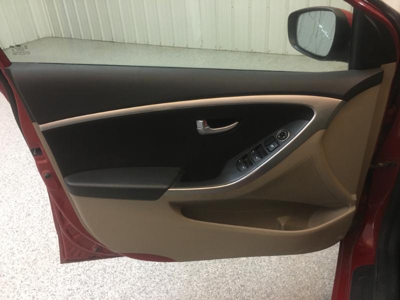 Hyundai Elantra GT  2013 Hyundai Elantra GT  2013