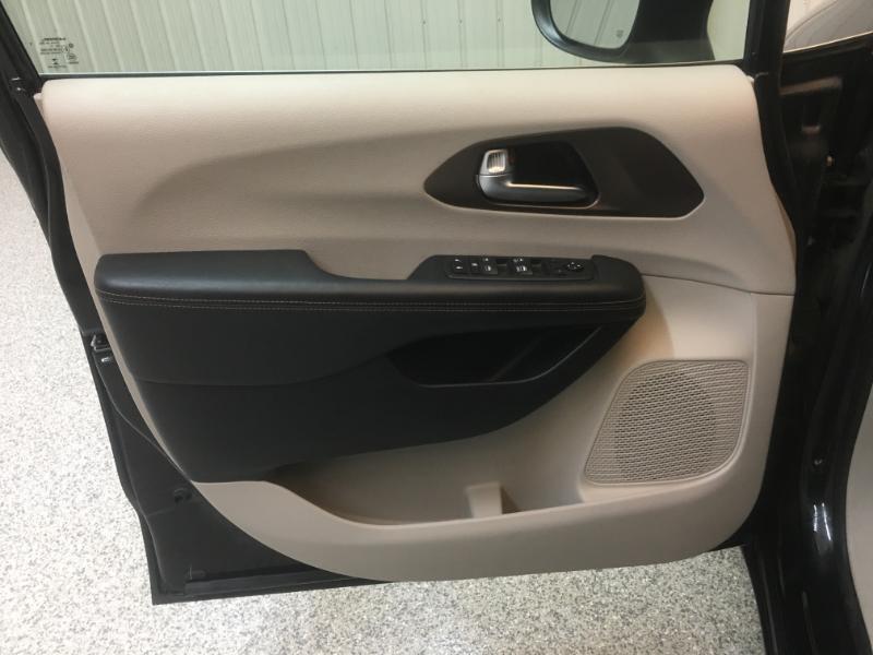 Chrysler Pacifica  2018