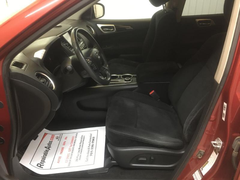 Nissan Pathfinder  2015