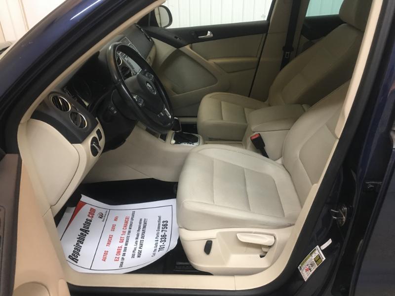 Volkswagen Tiguan  2011