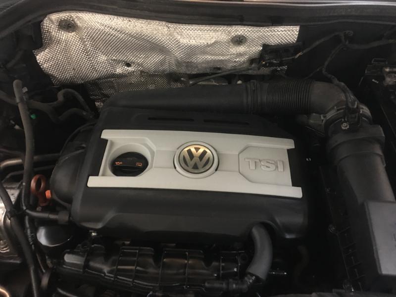 Volkswagen Tiguan  2011