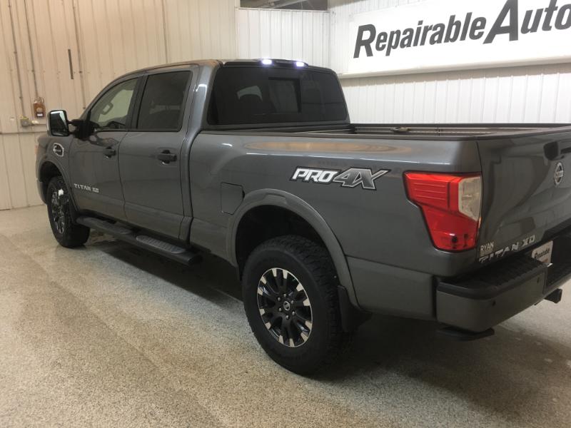 Nissan Titan XD  2018