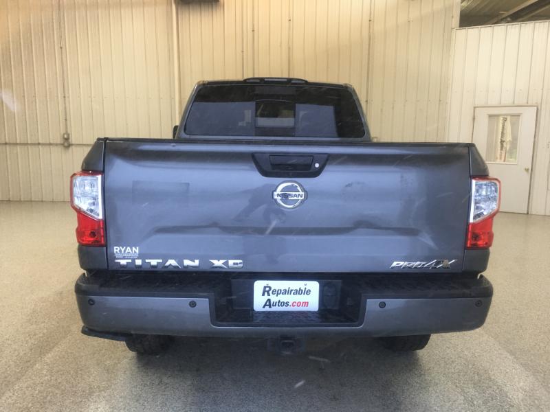 Nissan Titan XD  2018