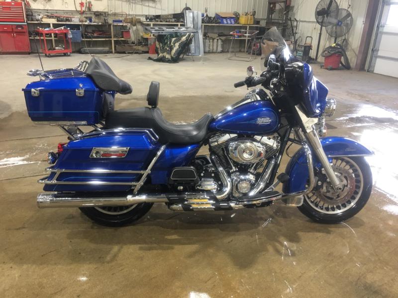 Harley-Davidson FLHTC  2010