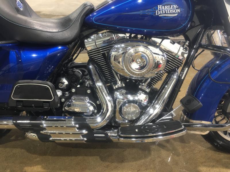 Harley-Davidson FLHTC  2010