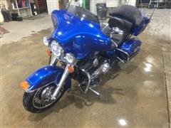 2010 Harley-Davidson FLHTC 