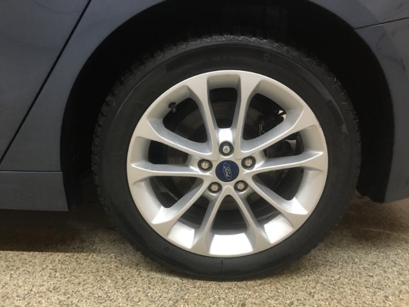 Ford Fusion Hybrid  2019