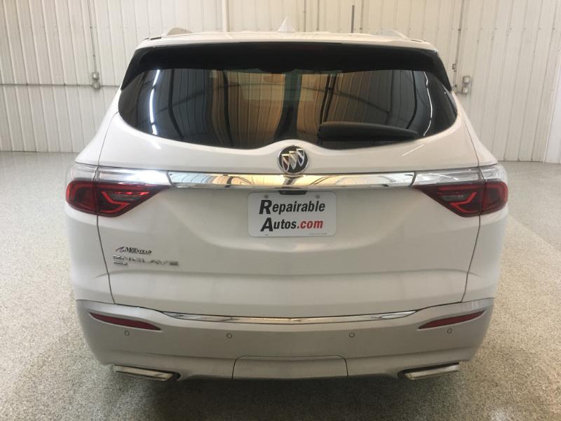 Buick Enclave  2022