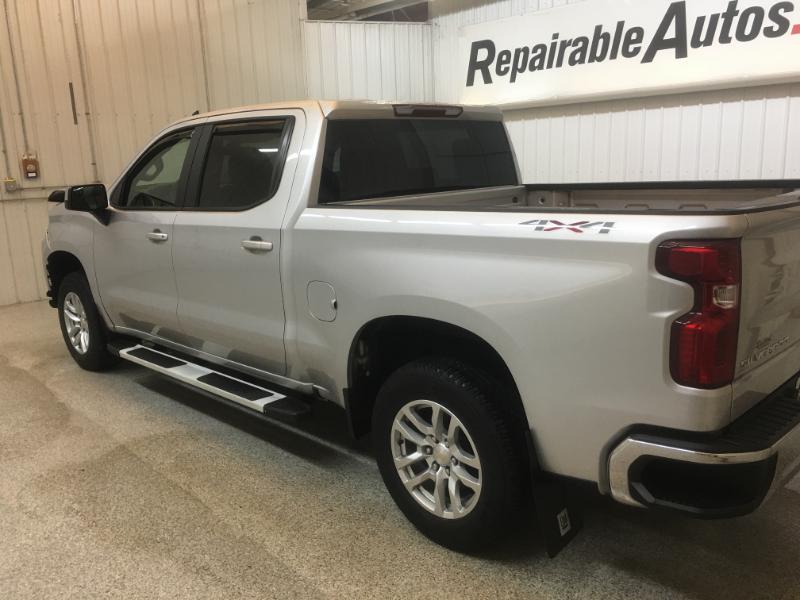 Chevrolet Silverado 1500  2021