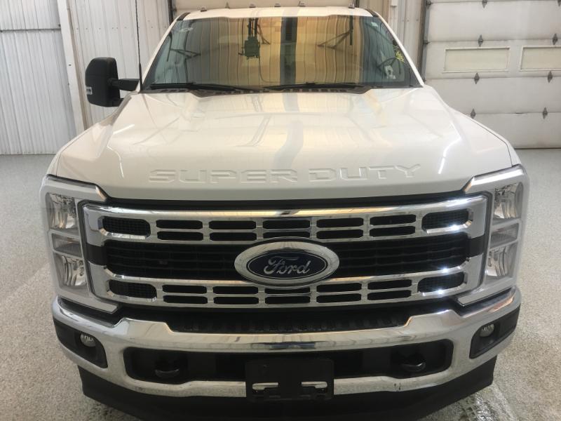 Ford F-350 SD  2025