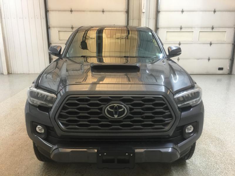 Toyota Tacoma  2021
