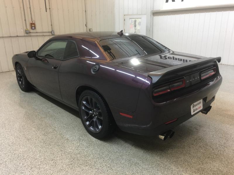 Dodge Challenger  2022