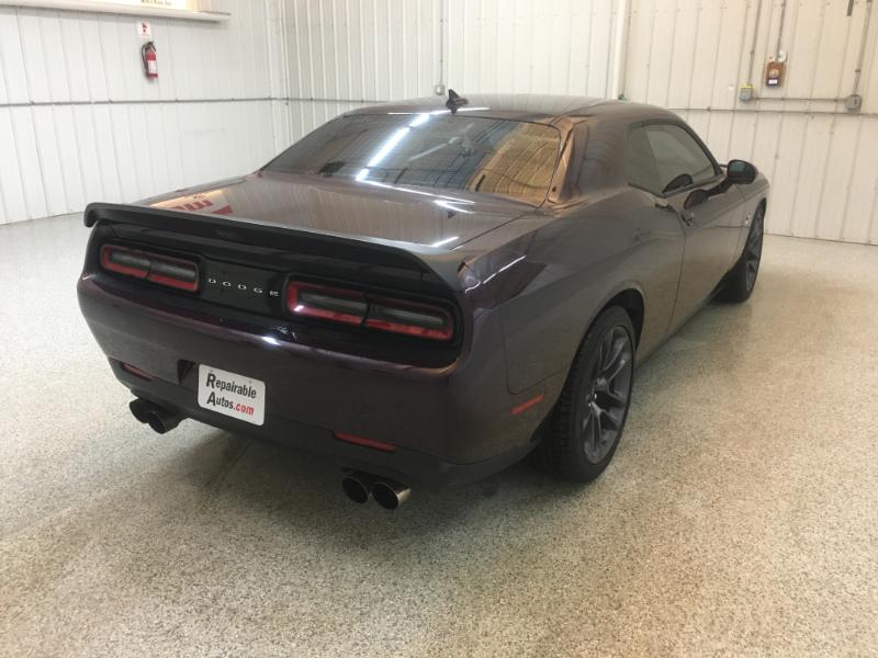 Dodge Challenger  2022