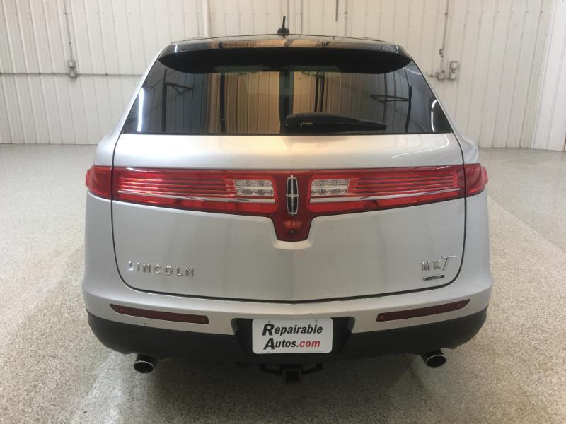 Lincoln MKT  2014