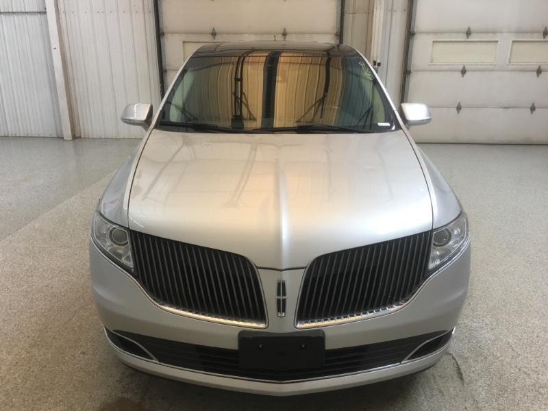 Lincoln MKT  2014
