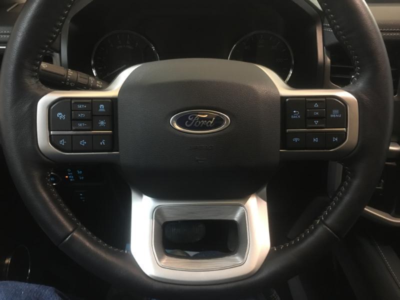 Ford Expedition  2023