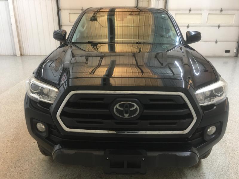 Toyota Tacoma  2018