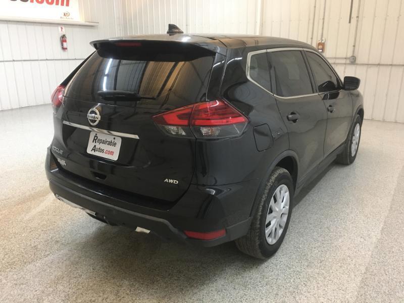 Nissan Rogue  2017