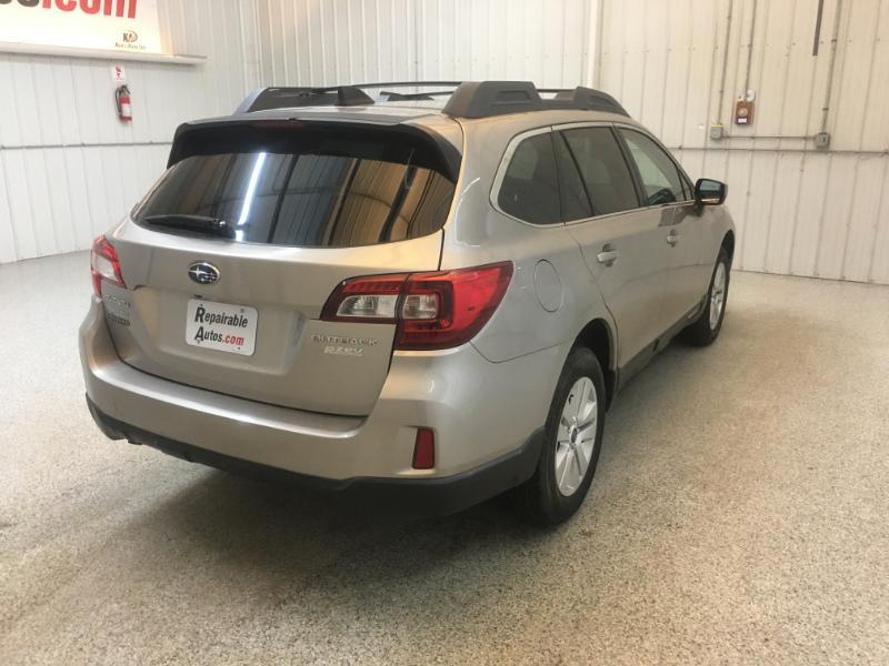 Subaru Outback  2016