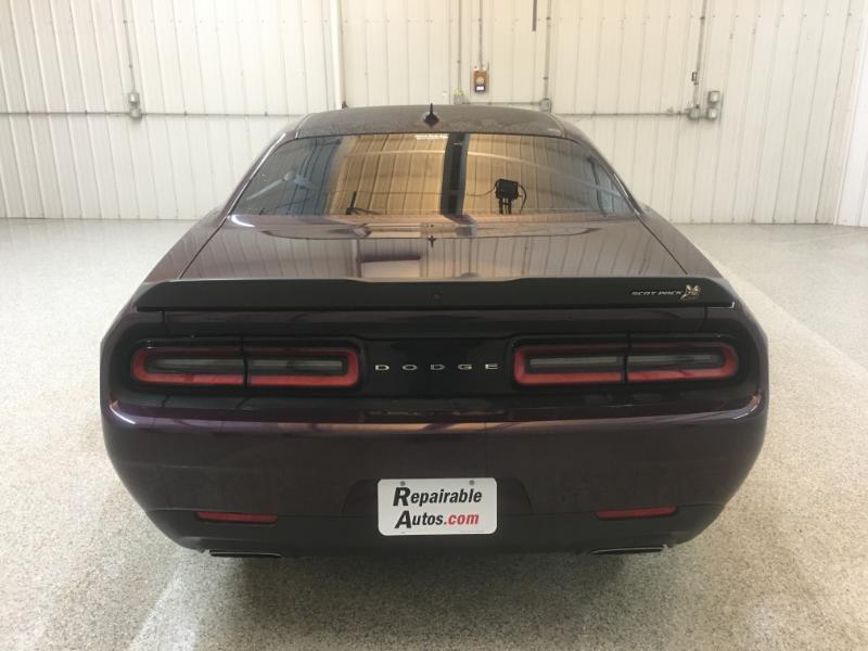 Dodge Challenger  2022