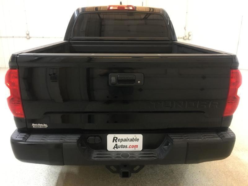Toyota Tundra  2021