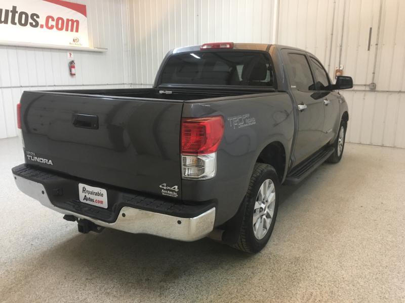 Toyota Tundra  2012