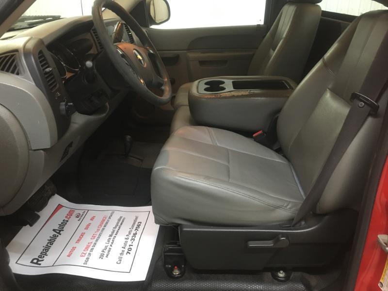 Chevrolet Silverado 2500HD  2011