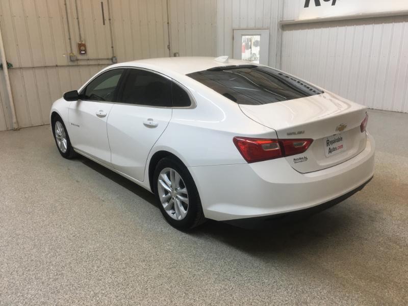 Chevrolet Malibu  2017