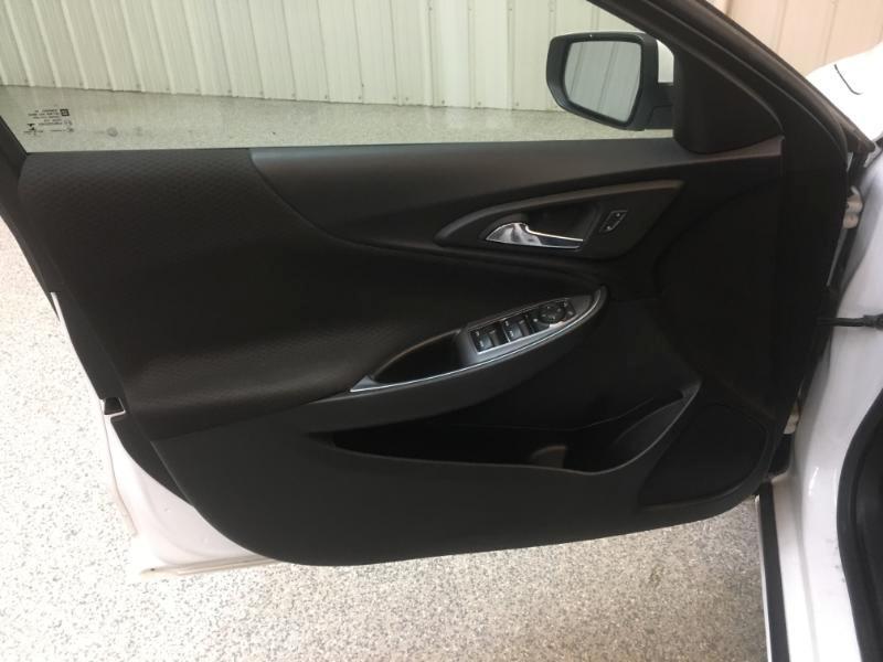 Chevrolet Malibu  2017