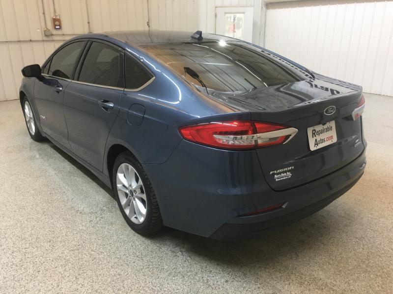 Ford Fusion Hybrid  2019