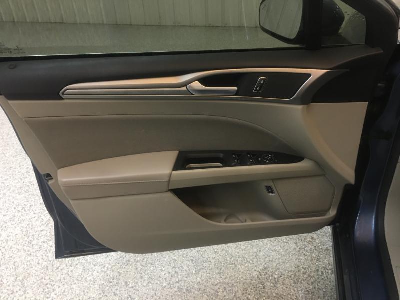 Ford Fusion Hybrid  2019