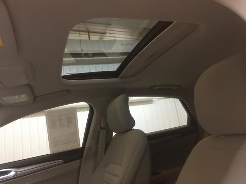 Ford Fusion Hybrid  2019