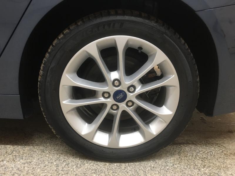 Ford Fusion Hybrid  2019