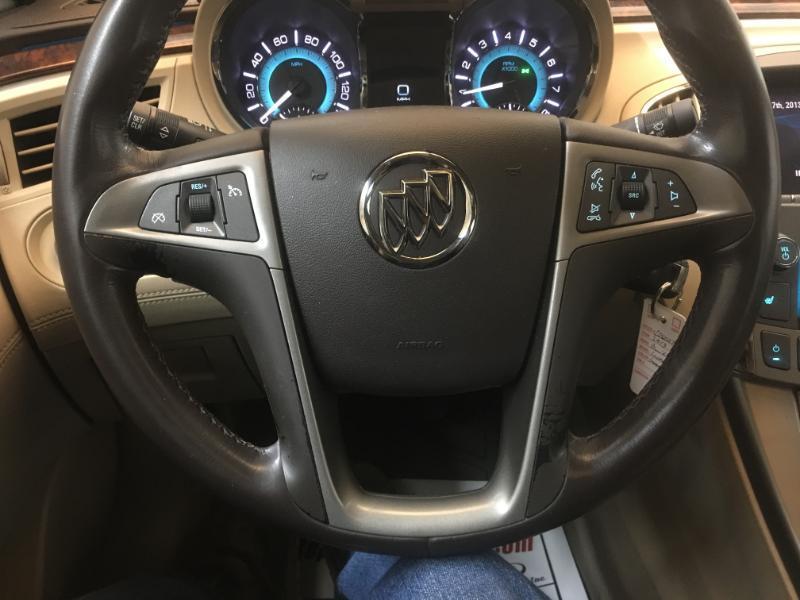Buick LaCrosse  2013