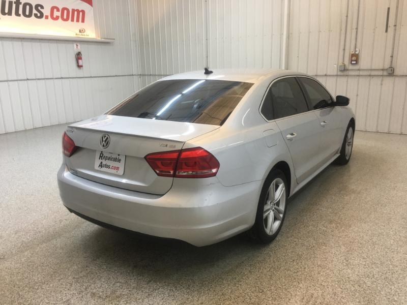 Volkswagen Passat  2015