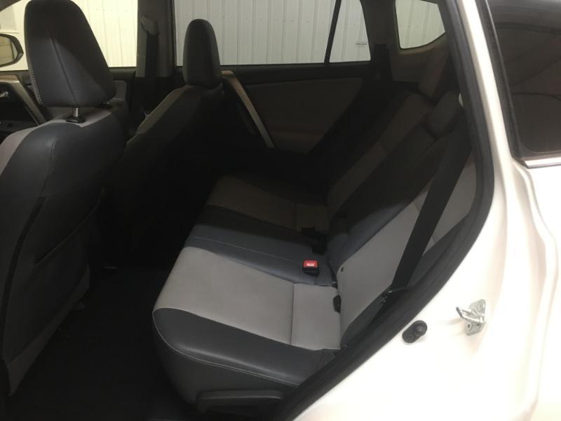 Toyota RAV4  2014