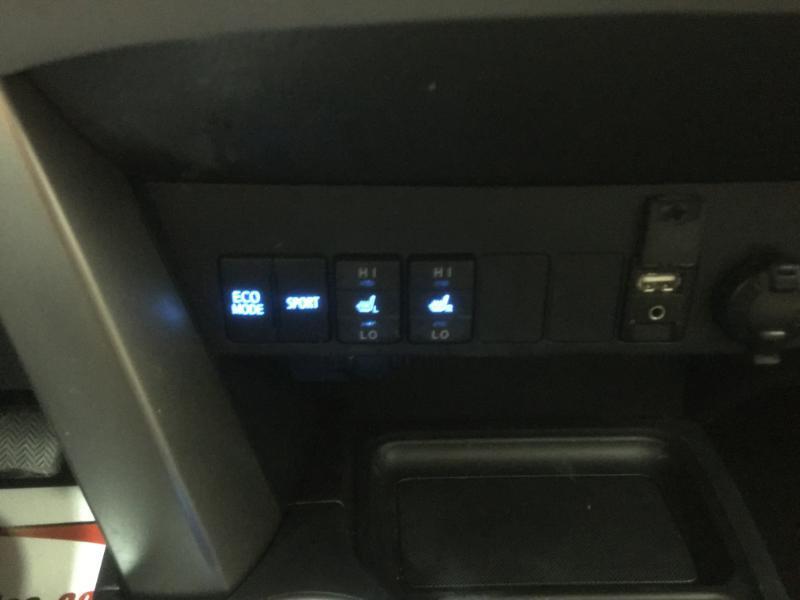 Toyota RAV4  2014