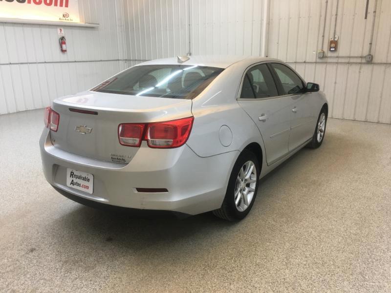 Chevrolet Malibu  2015
