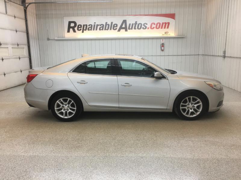 Chevrolet Malibu  2015