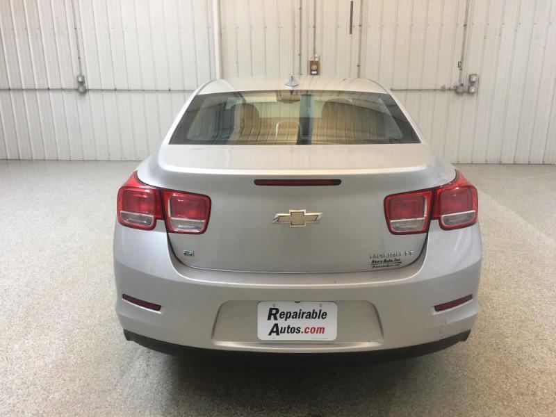 Chevrolet Malibu  2015