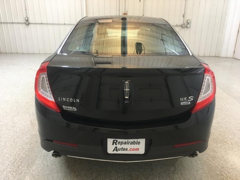 Lincoln MKS  2013