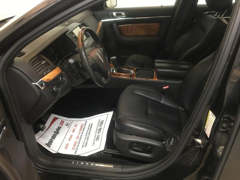 Lincoln MKS  2013