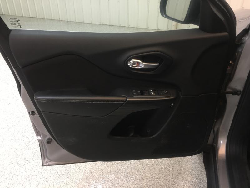 Jeep Cherokee  2016