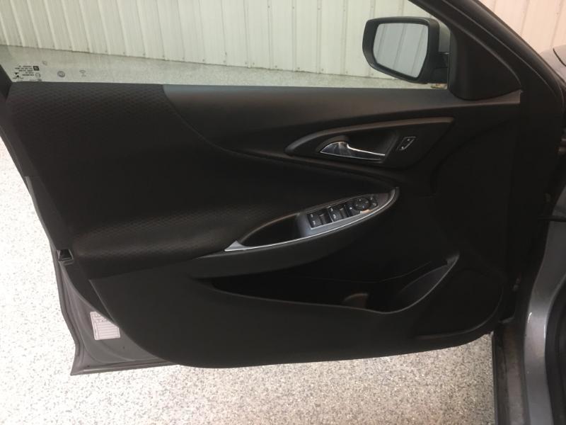 Chevrolet Malibu  2023