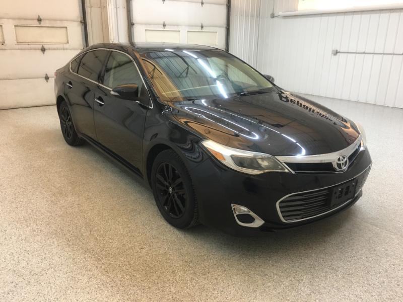 Toyota Avalon  2015