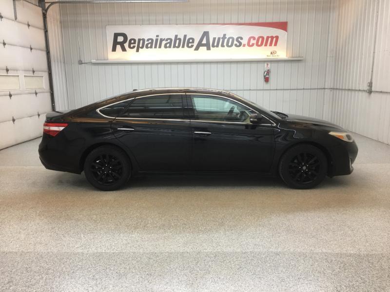 Toyota Avalon  2015