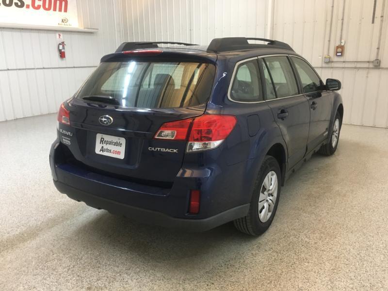 Subaru Outback  2010